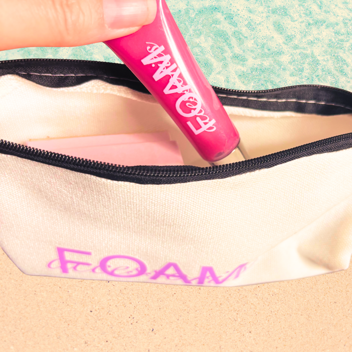 Minimalistic Makeup bag