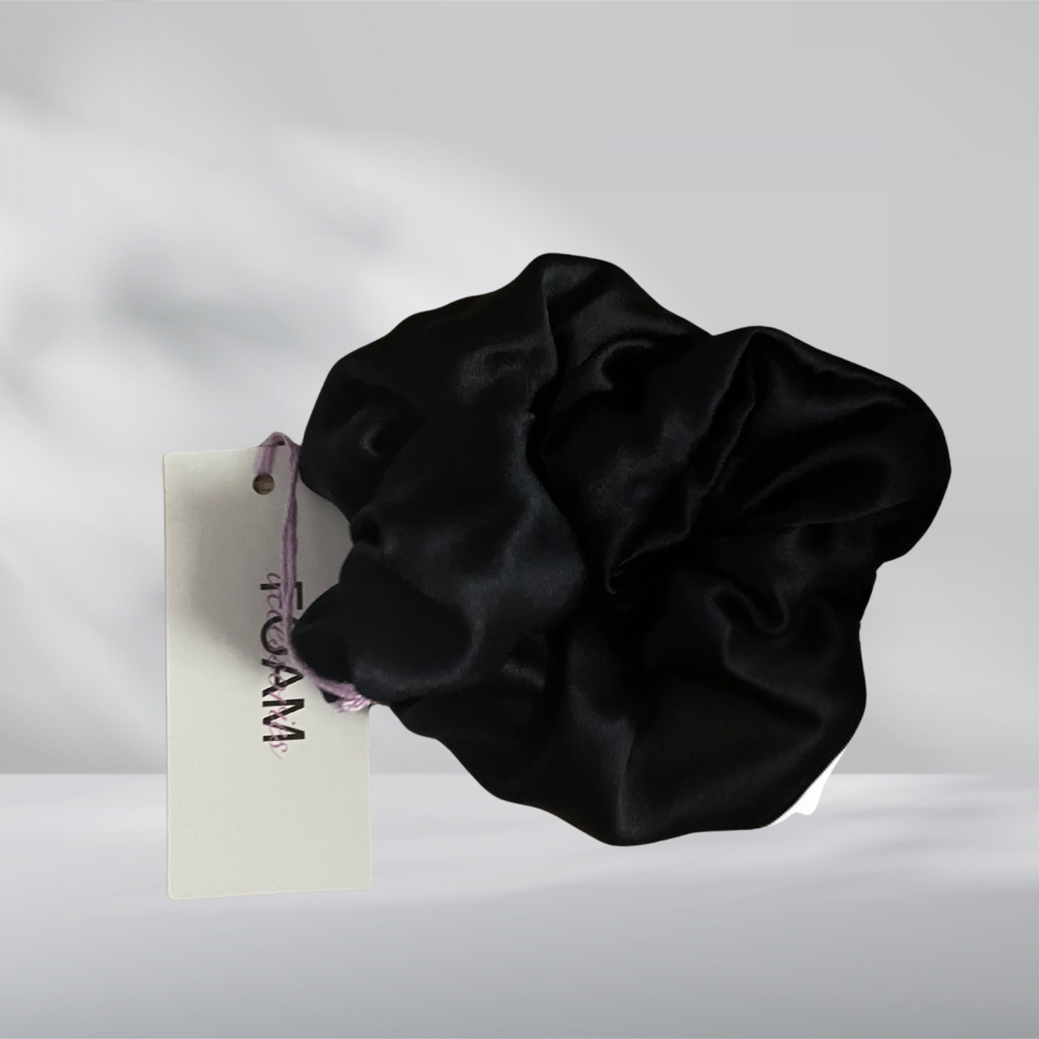 Hårsnodd i äkta silke - svart FOAM Accessories